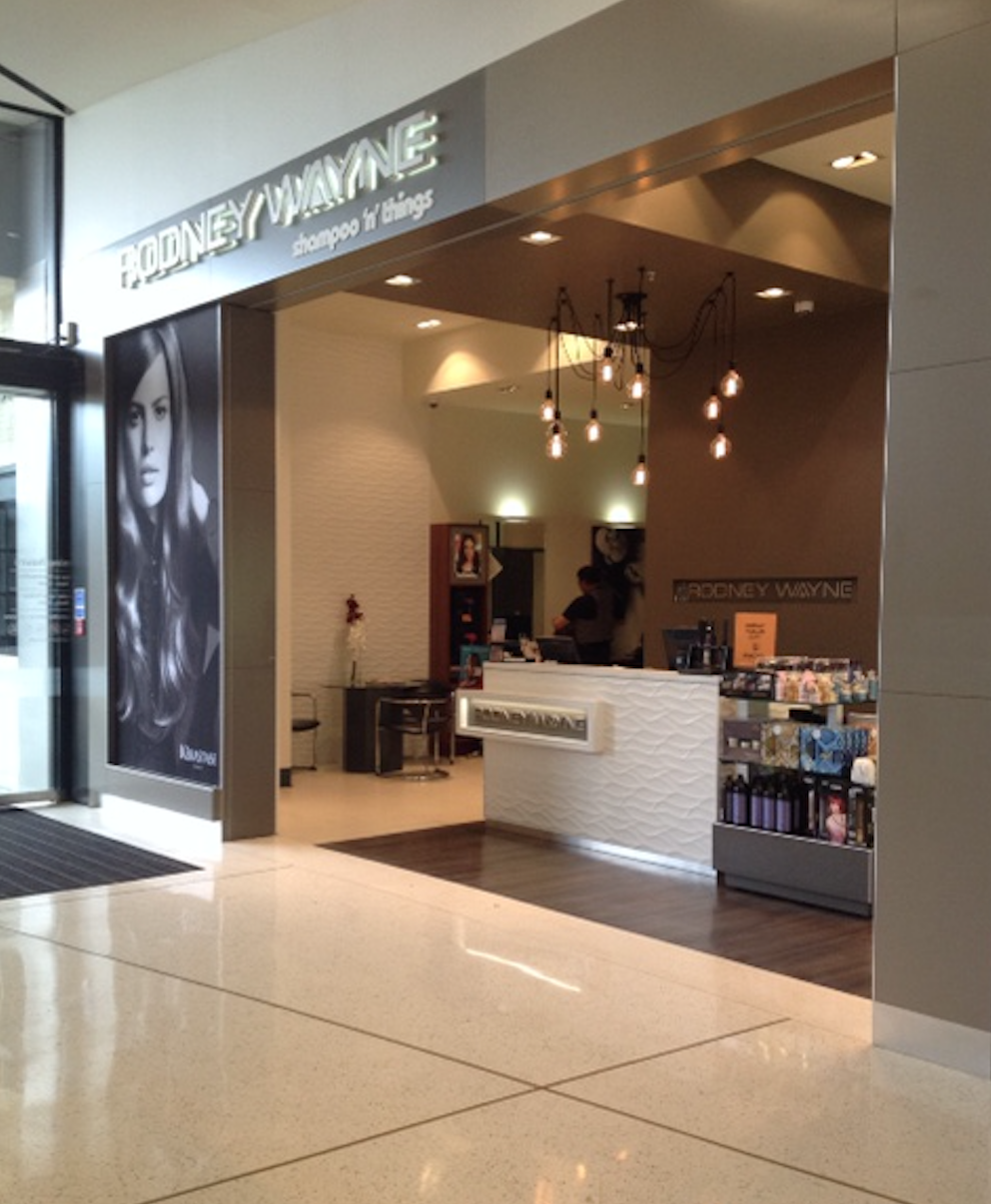 Rodney Wayne Lynn Mall hair salon and hairdresser